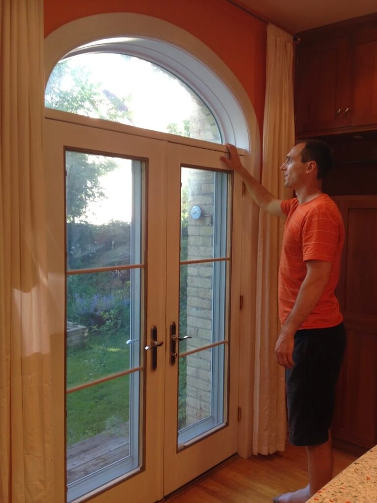 Crescent Windows are Helpful for Tall People to See the Sky